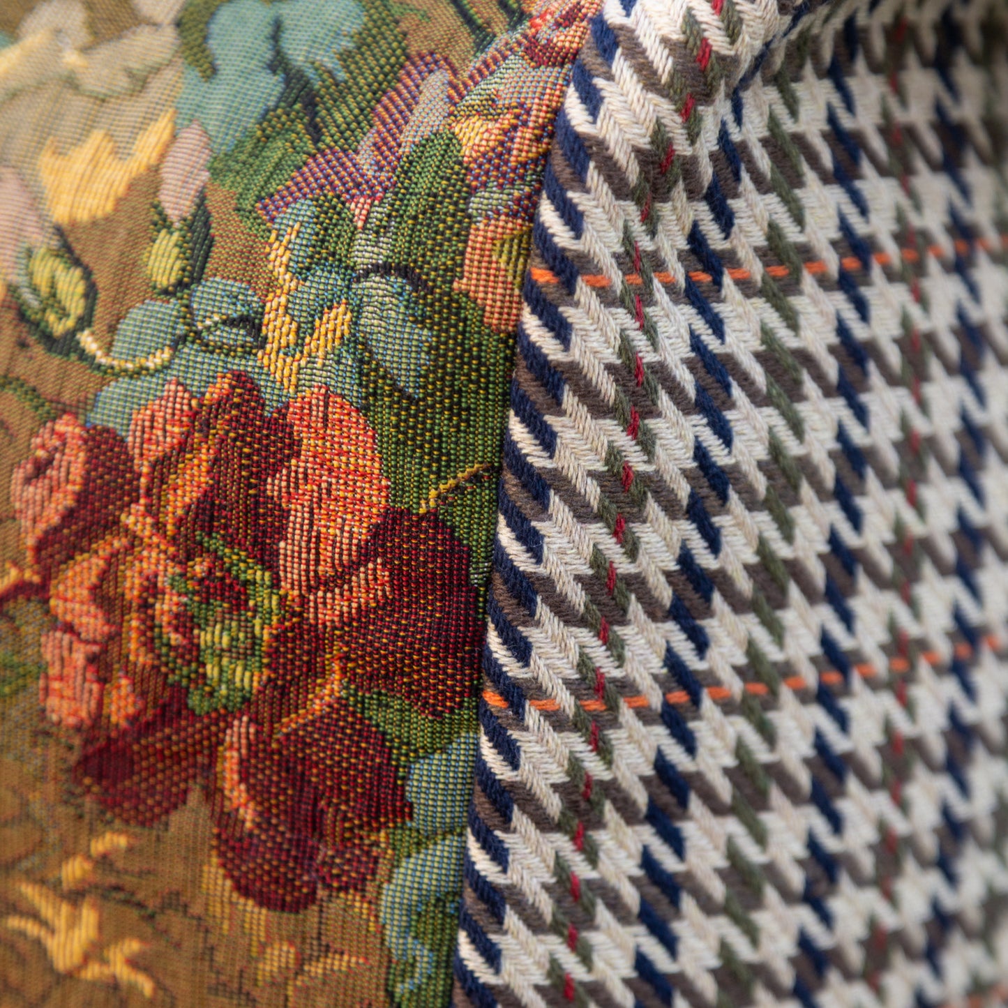 Shoulder bag in floral jacquard and classic houndstooth